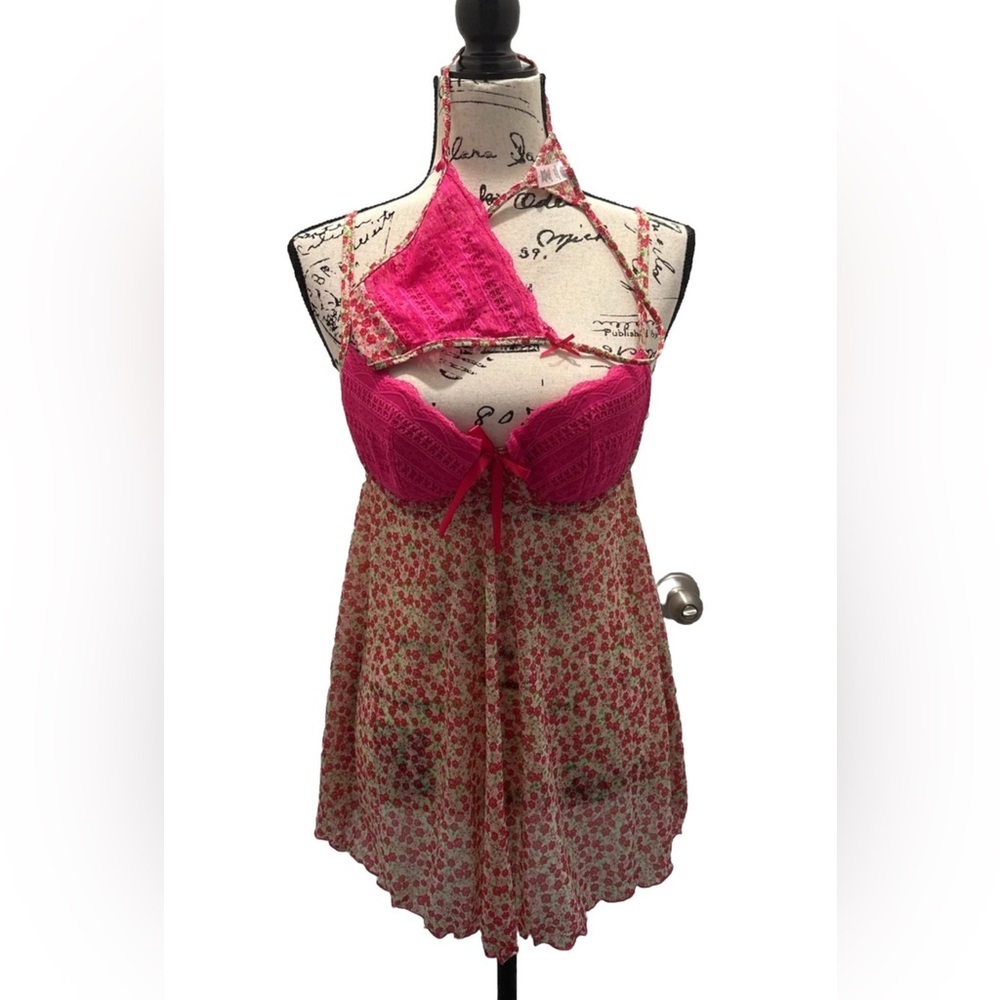 2006 Vintage Victoria's Secret Floral Babydoll Nightie and V-string panty set